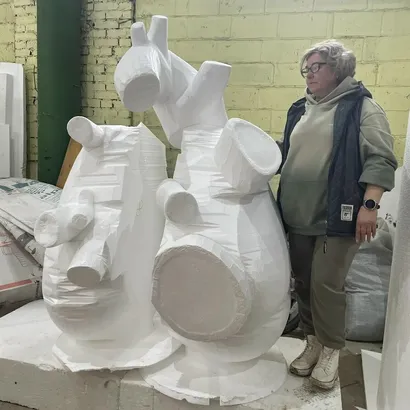 Вслед за мамонтом: художники создают сердце кита для Иркутского зоопарка